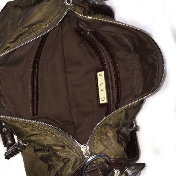 BLVD BROWN QUILTED NYLON &LEATHER SACHEL BAG - Picture 4 of 7